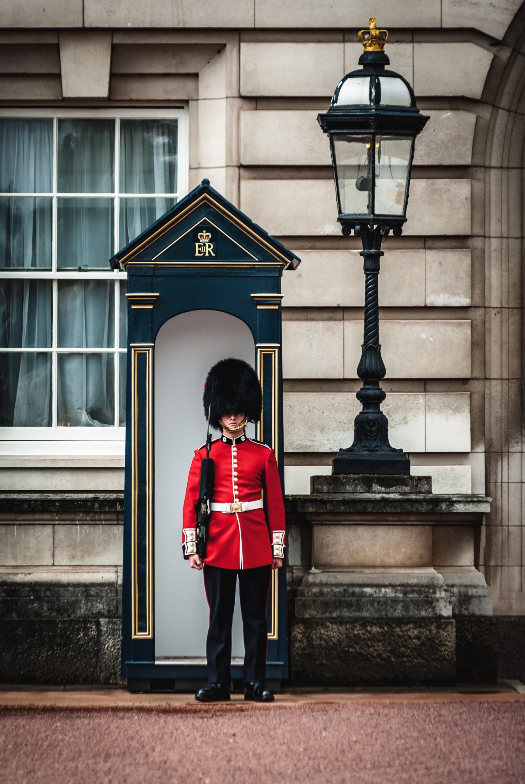 Queen's Guards, Buckingham Palace